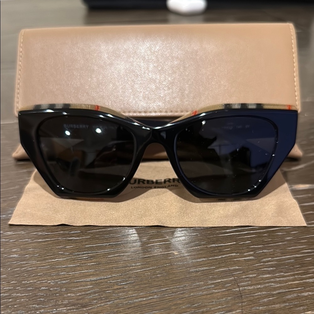 Burberry Black Sunglasses
